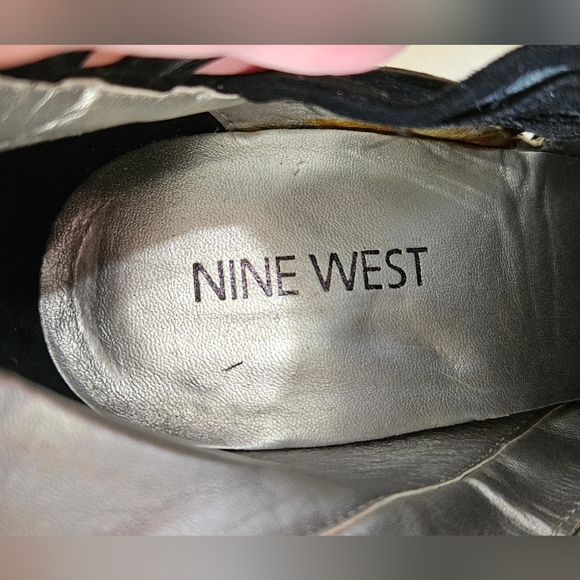 Nine West stiletto booties - Picture 7 of 8